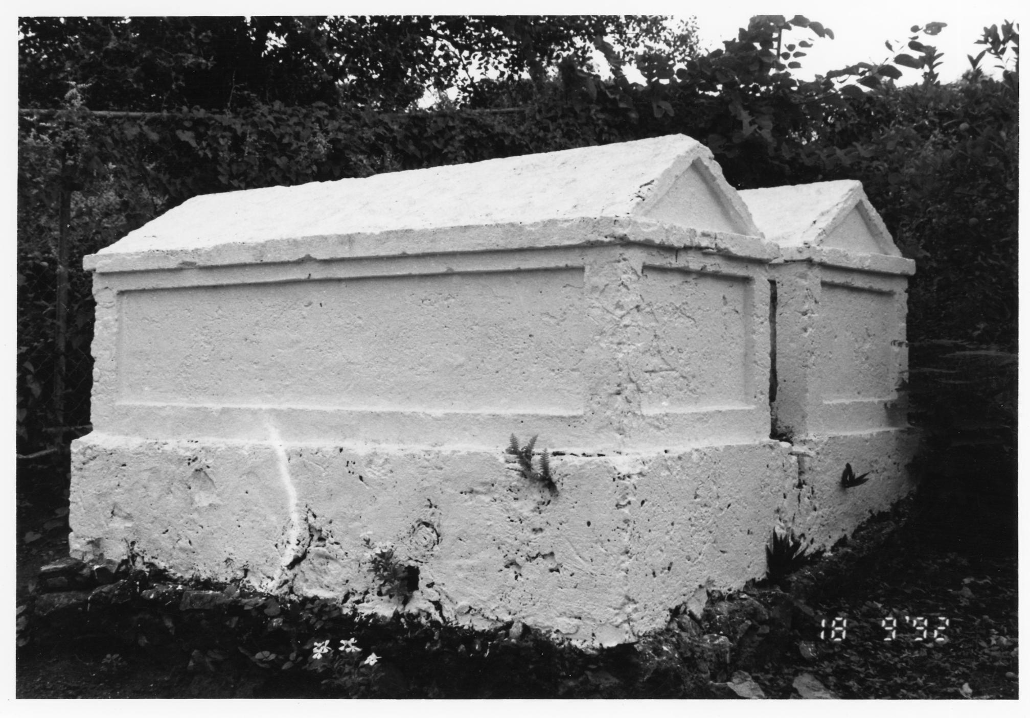 Las Tumbas de J.J. María de Guillou - 94000923